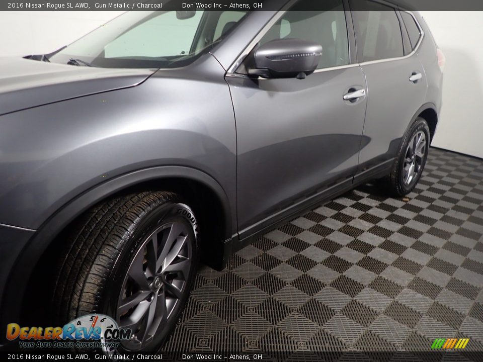 2016 Nissan Rogue SL AWD Gun Metallic / Charcoal Photo #13