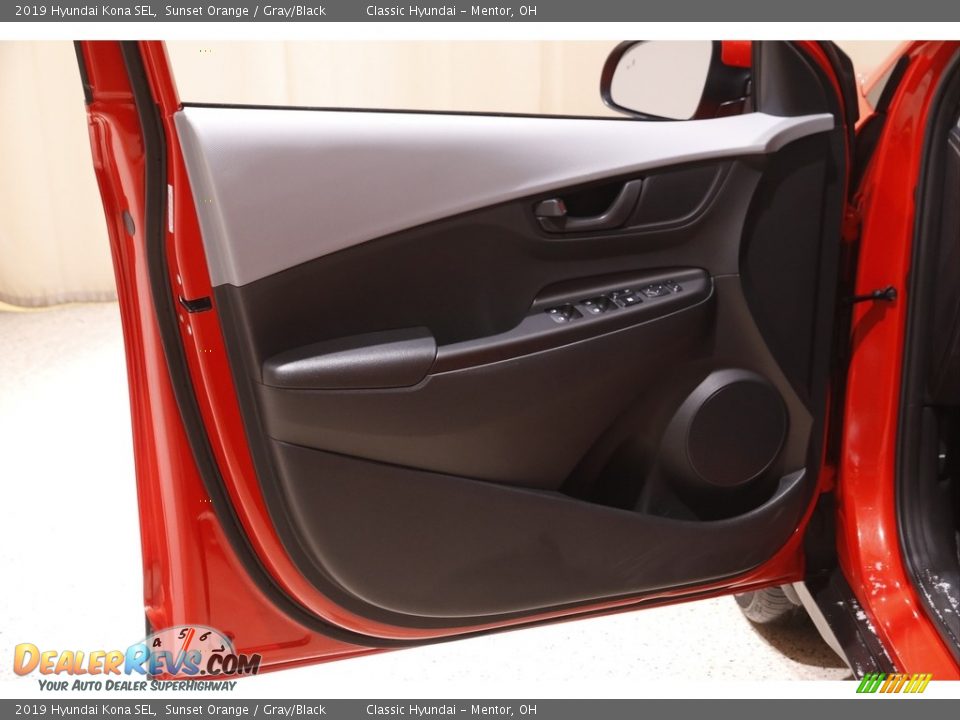 2019 Hyundai Kona SEL Sunset Orange / Gray/Black Photo #4