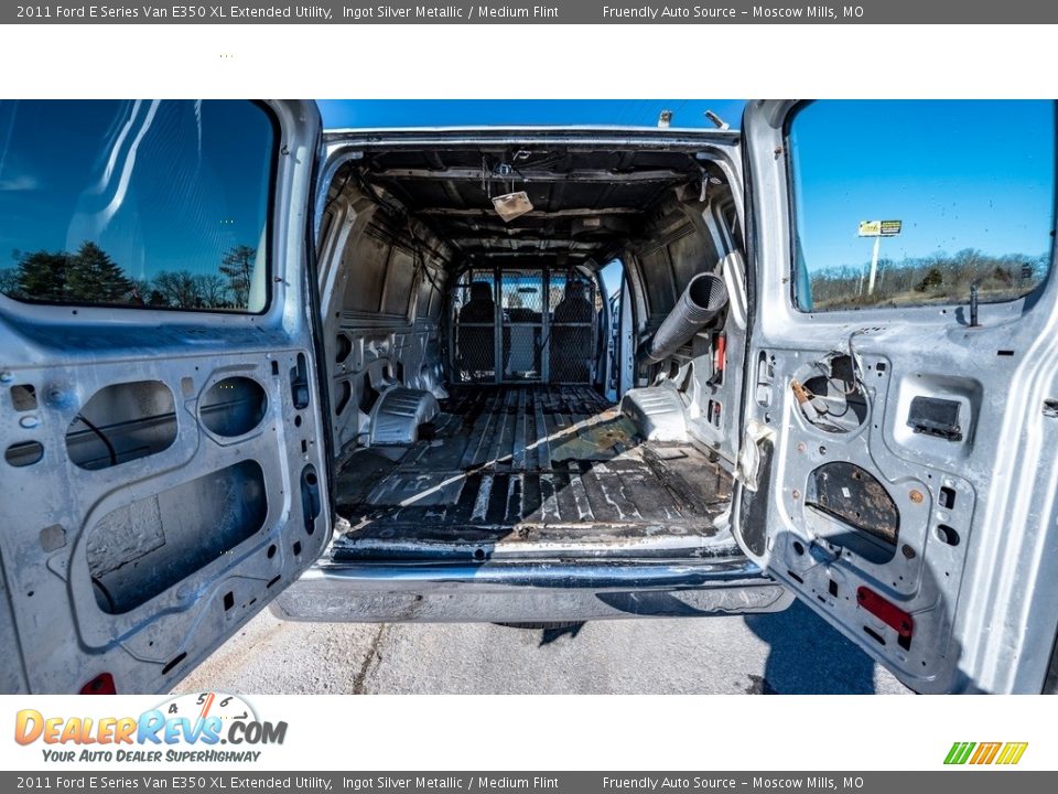 2011 Ford E Series Van E350 XL Extended Utility Ingot Silver Metallic / Medium Flint Photo #20