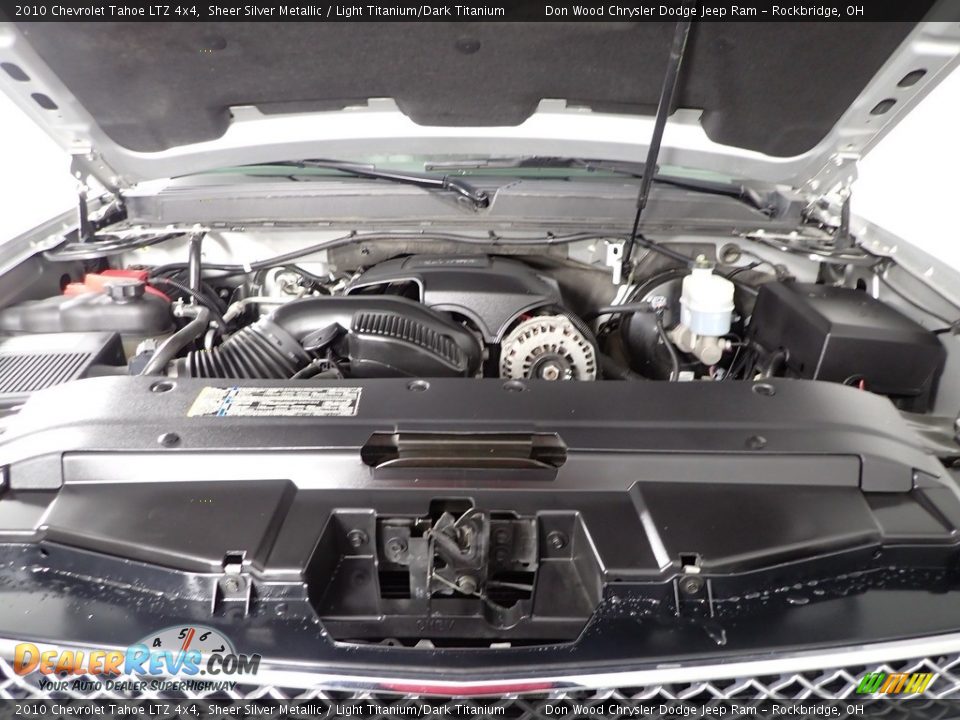 2010 Chevrolet Tahoe LTZ 4x4 Sheer Silver Metallic / Light Titanium/Dark Titanium Photo #8