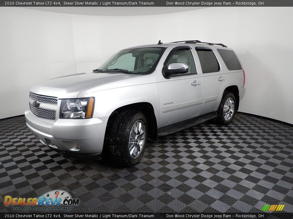 2010 Chevrolet Tahoe LTZ 4x4 Sheer Silver Metallic / Light Titanium/Dark Titanium Photo #9