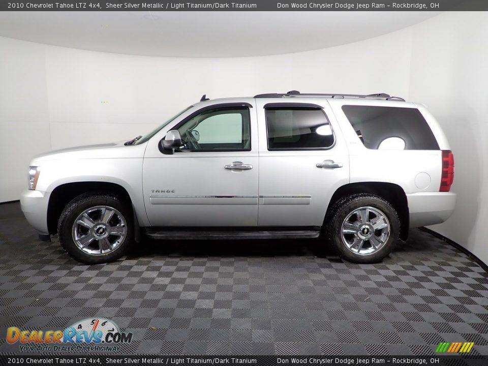 2010 Chevrolet Tahoe LTZ 4x4 Sheer Silver Metallic / Light Titanium/Dark Titanium Photo #10
