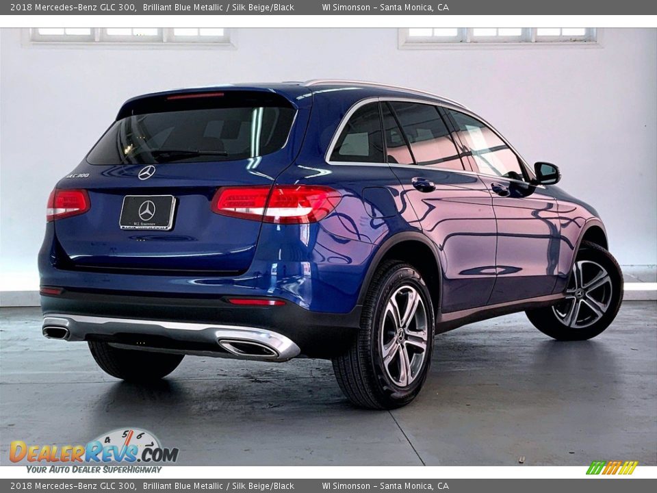 2018 Mercedes-Benz GLC 300 Brilliant Blue Metallic / Silk Beige/Black Photo #13