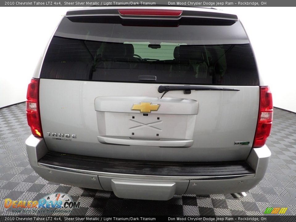 2010 Chevrolet Tahoe LTZ 4x4 Sheer Silver Metallic / Light Titanium/Dark Titanium Photo #12