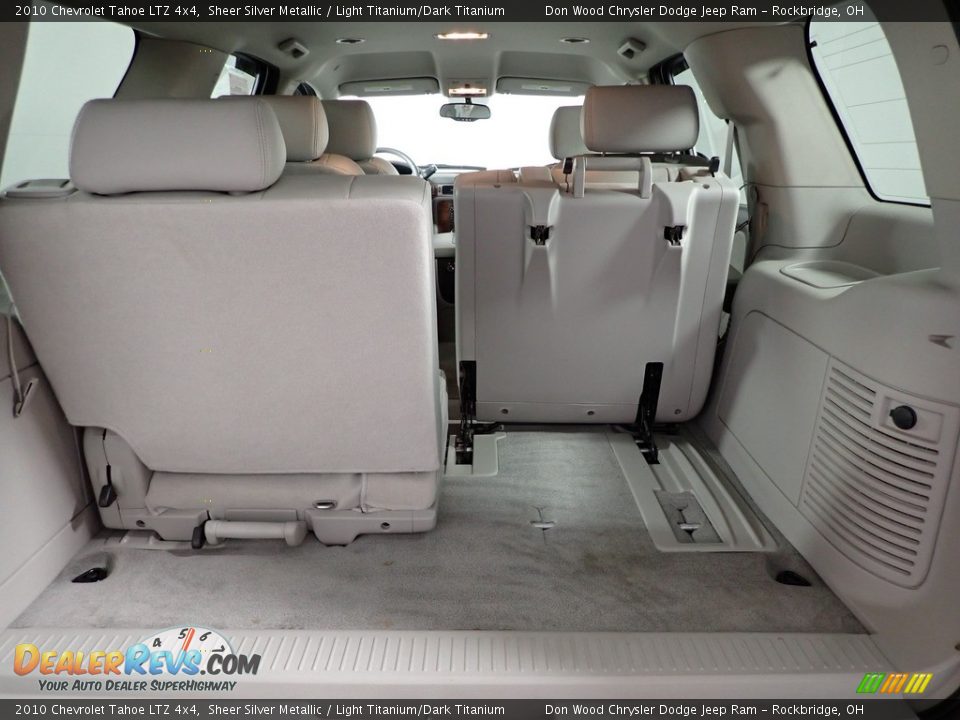 2010 Chevrolet Tahoe LTZ 4x4 Sheer Silver Metallic / Light Titanium/Dark Titanium Photo #14
