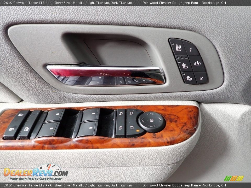 2010 Chevrolet Tahoe LTZ 4x4 Sheer Silver Metallic / Light Titanium/Dark Titanium Photo #17