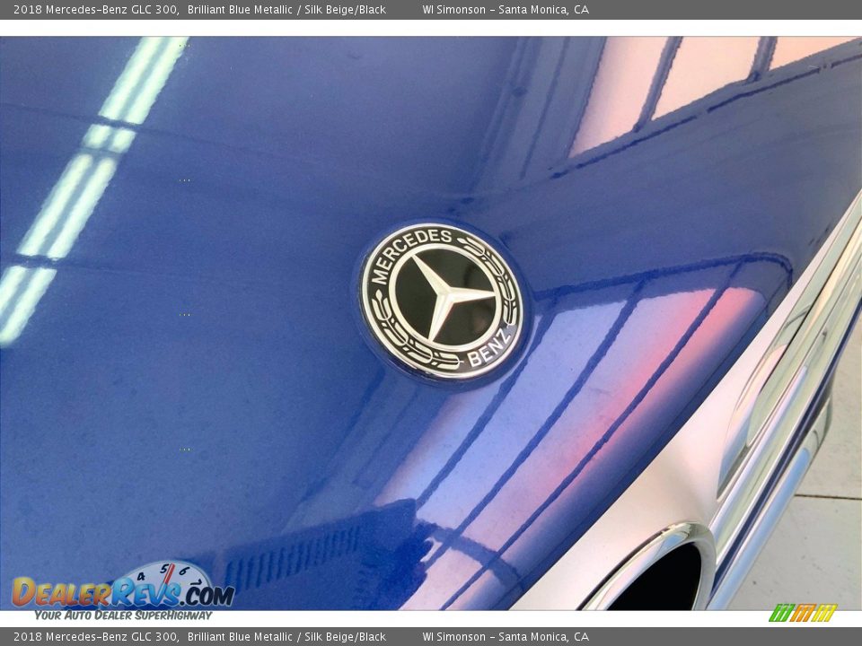 2018 Mercedes-Benz GLC 300 Brilliant Blue Metallic / Silk Beige/Black Photo #30