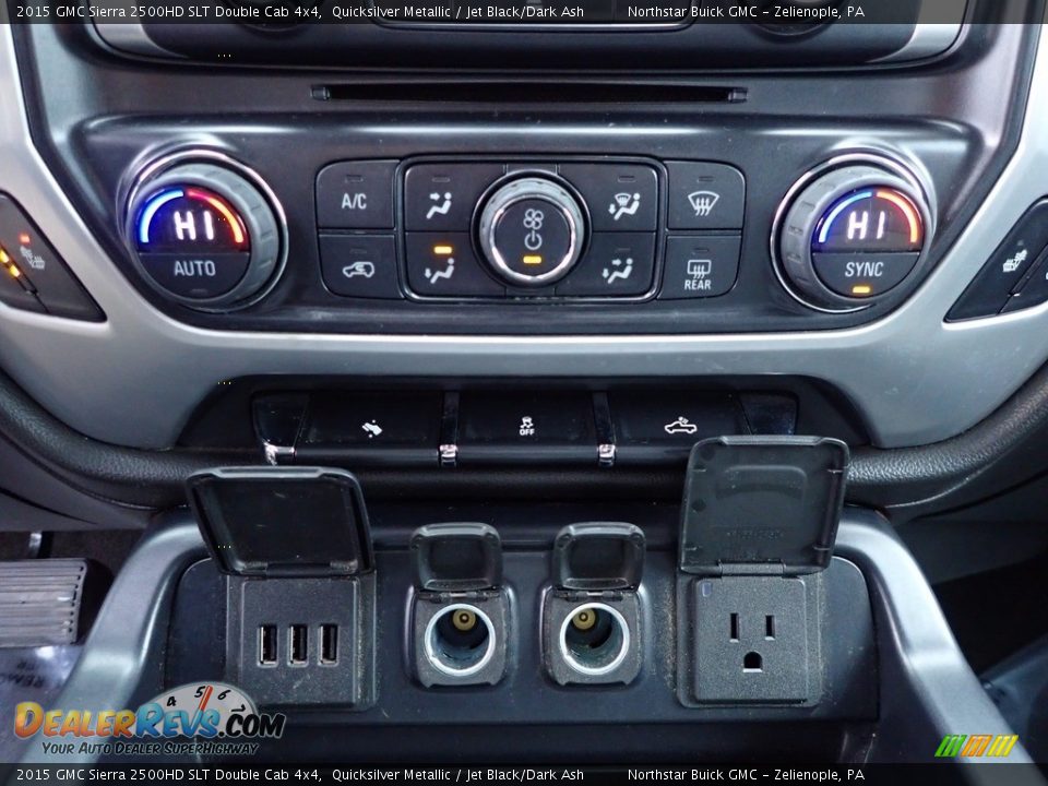 Controls of 2015 GMC Sierra 2500HD SLT Double Cab 4x4 Photo #24
