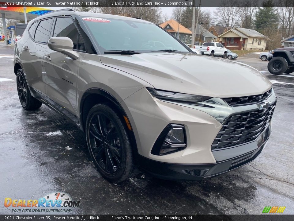 Front 3/4 View of 2021 Chevrolet Blazer RS Photo #4