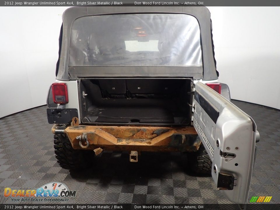 2012 Jeep Wrangler Unlimited Sport 4x4 Bright Silver Metallic / Black Photo #11
