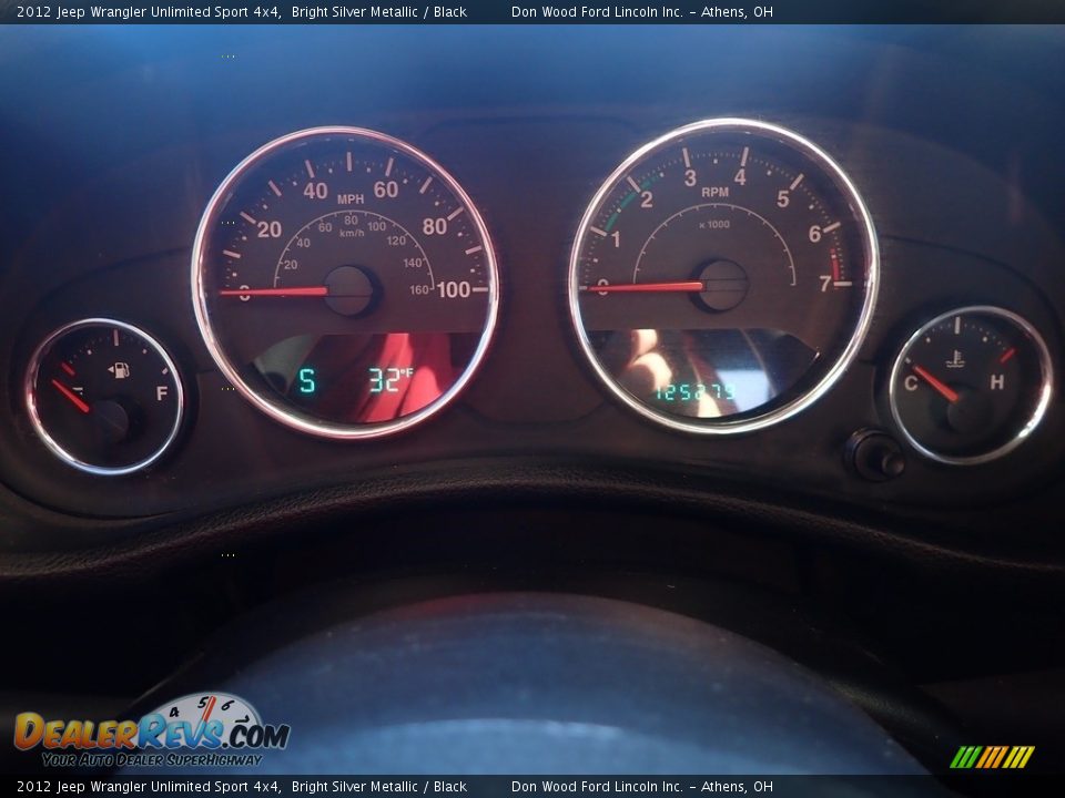 2012 Jeep Wrangler Unlimited Sport 4x4 Bright Silver Metallic / Black Photo #15