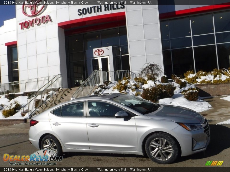 2019 Hyundai Elantra Value Edition Symphony Silver / Gray Photo #2