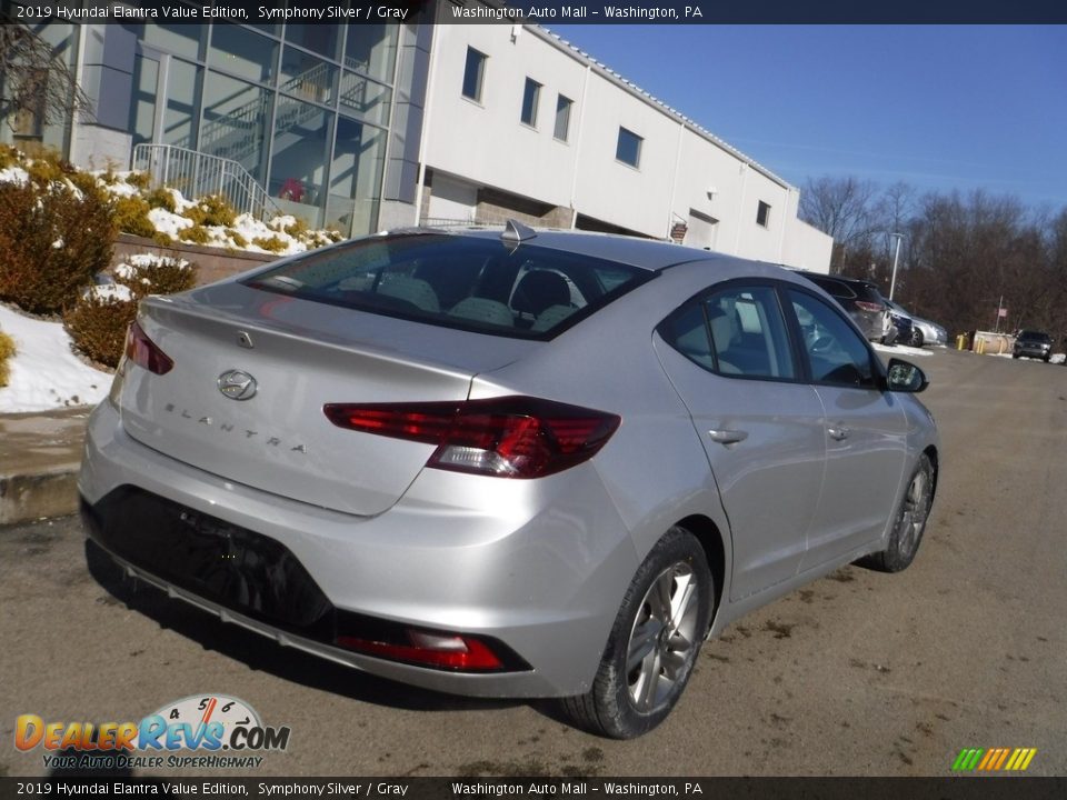 2019 Hyundai Elantra Value Edition Symphony Silver / Gray Photo #16