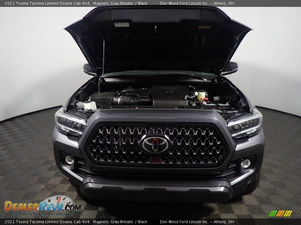 2021 Toyota Tacoma Limited Double Cab 4x4 Magnetic Gray Metallic / Black Photo #9