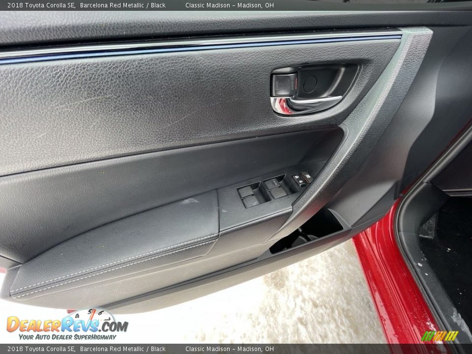 2018 Toyota Corolla SE Barcelona Red Metallic / Black Photo #9