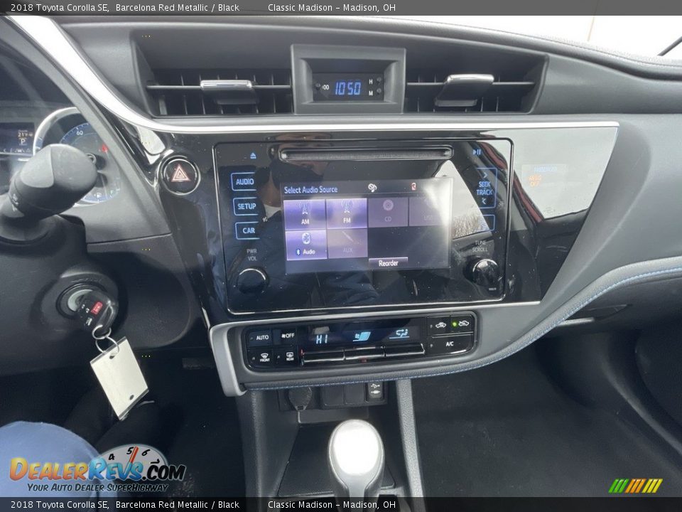 2018 Toyota Corolla SE Barcelona Red Metallic / Black Photo #12