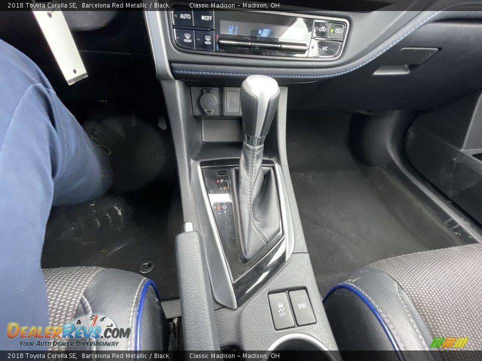2018 Toyota Corolla SE Barcelona Red Metallic / Black Photo #15