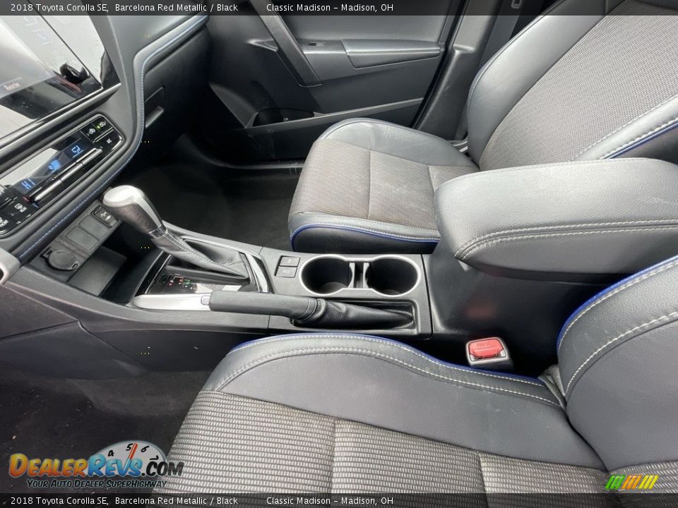 2018 Toyota Corolla SE Barcelona Red Metallic / Black Photo #16