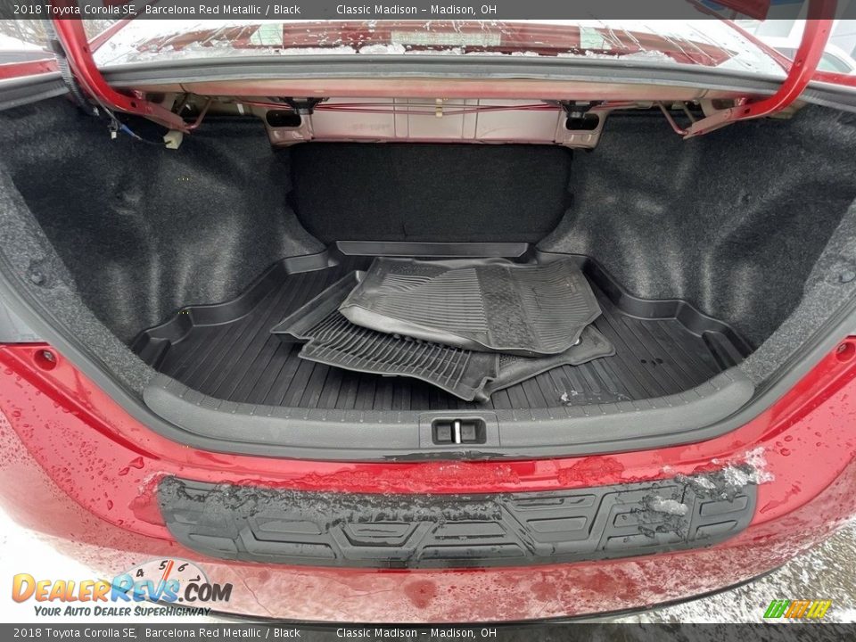 2018 Toyota Corolla SE Barcelona Red Metallic / Black Photo #18