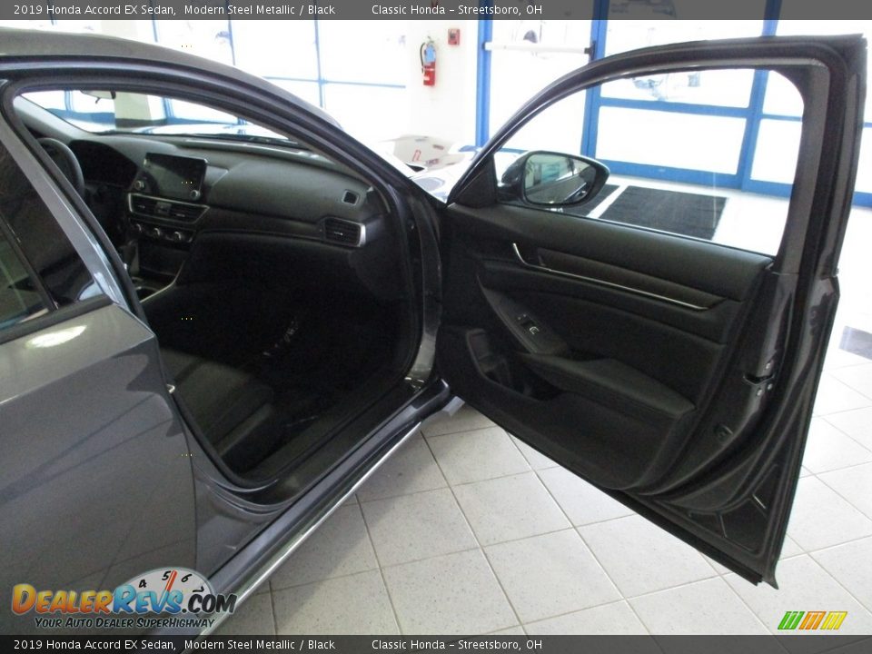 2019 Honda Accord EX Sedan Modern Steel Metallic / Black Photo #17