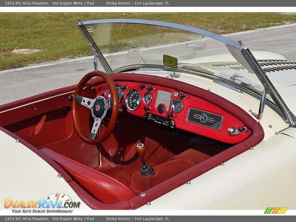 Dashboard of 1959 MG MGA Roadster Photo #12