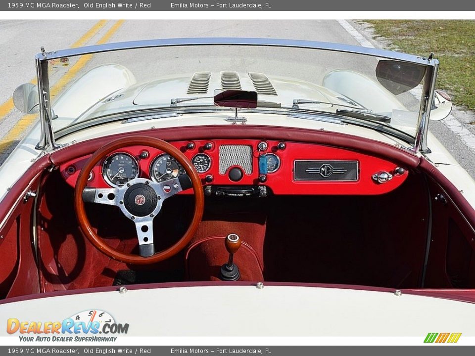 Dashboard of 1959 MG MGA Roadster Photo #13