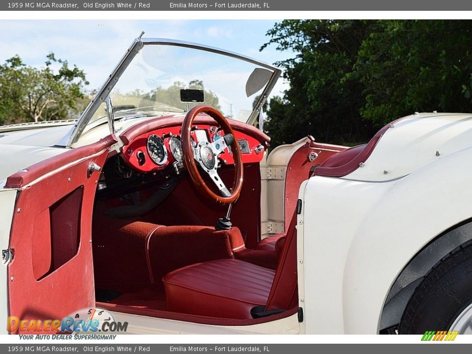 Front Seat of 1959 MG MGA Roadster Photo #15