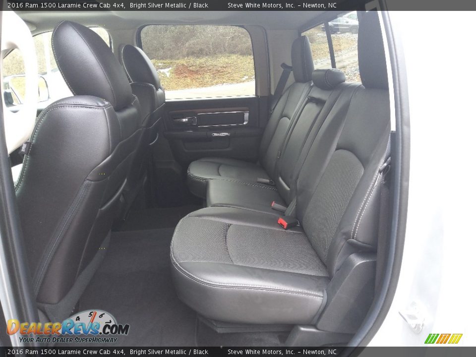 Rear Seat of 2016 Ram 1500 Laramie Crew Cab 4x4 Photo #15