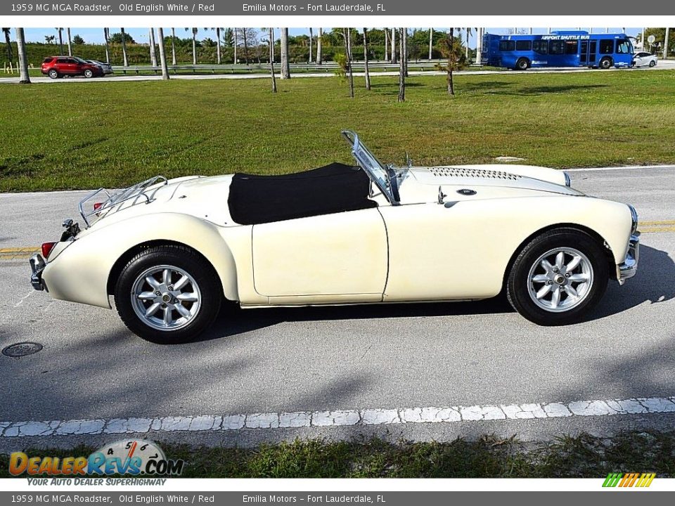 Old English White 1959 MG MGA Roadster Photo #39