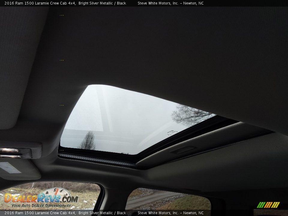 Sunroof of 2016 Ram 1500 Laramie Crew Cab 4x4 Photo #36