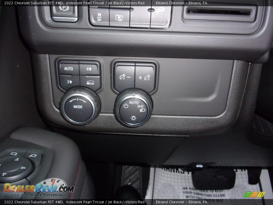 Controls of 2022 Chevrolet Suburban RST 4WD Photo #34