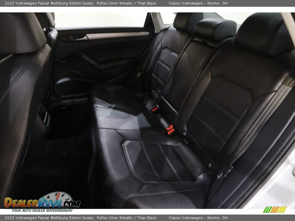 2015 Volkswagen Passat Wolfsburg Edition Sedan Reflex Silver Metallic / Titan Black Photo #13