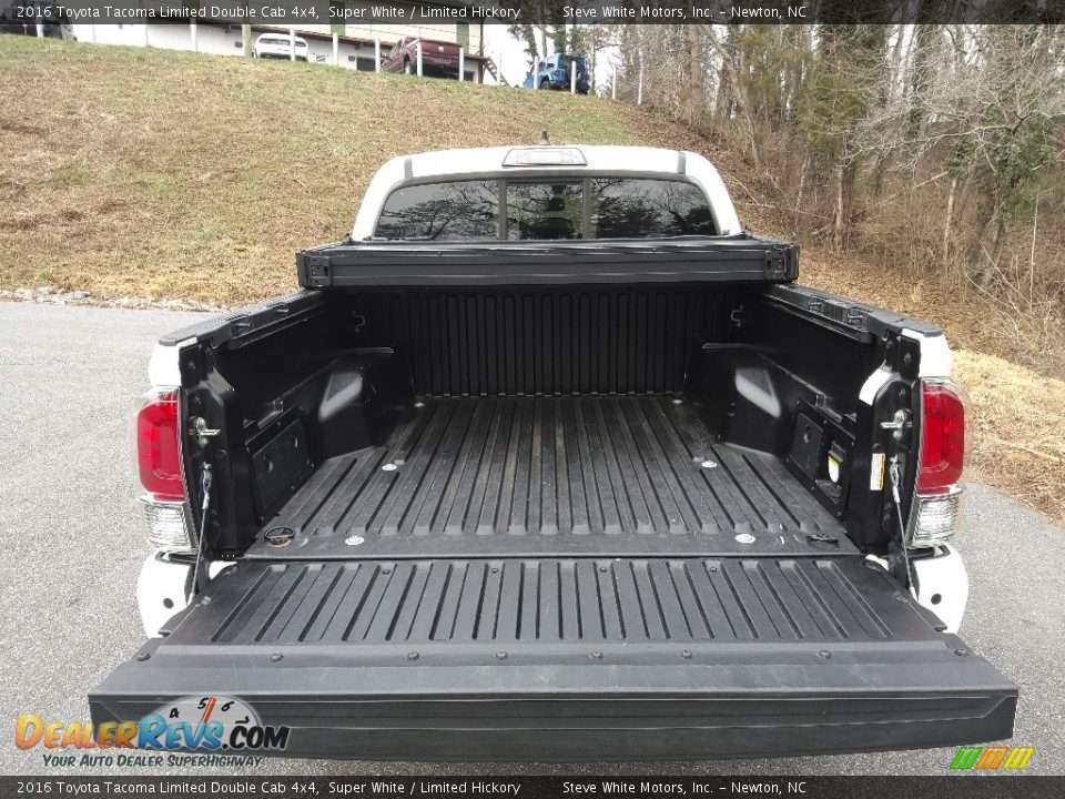 2016 Toyota Tacoma Limited Double Cab 4x4 Super White / Limited Hickory Photo #9