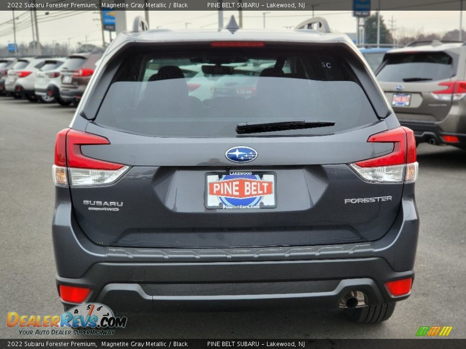 2022 Subaru Forester Premium Magnetite Gray Metallic / Black Photo #5