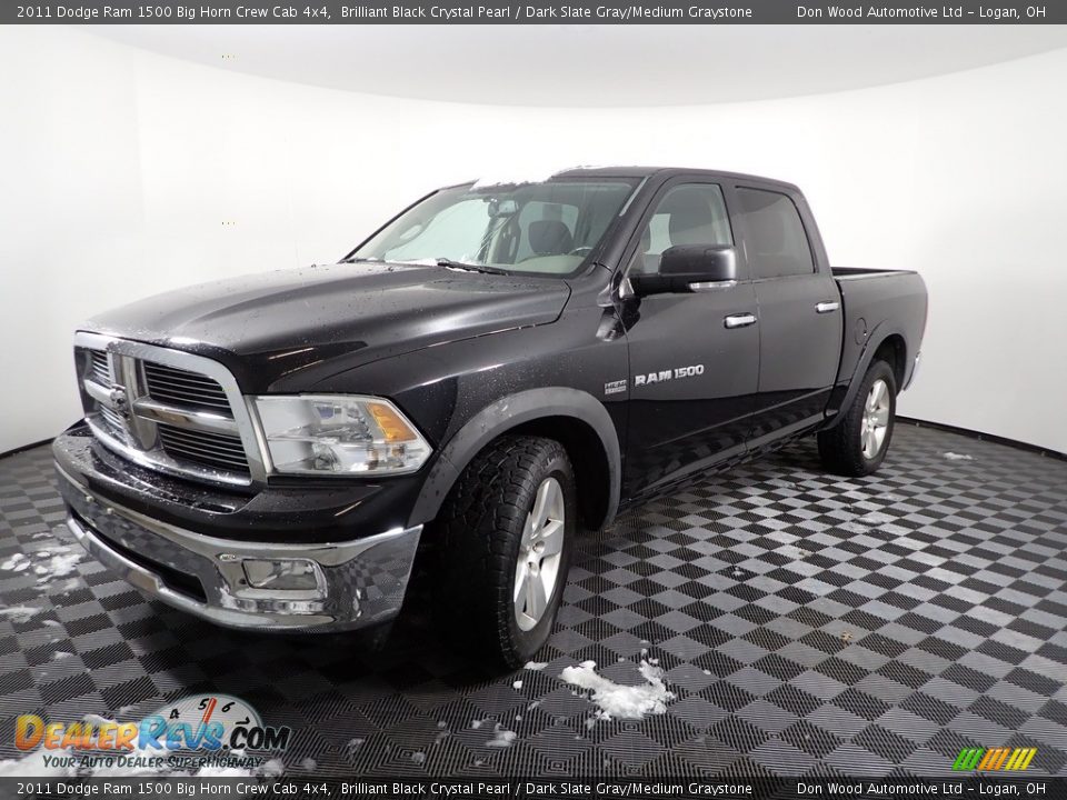 2011 Dodge Ram 1500 Big Horn Crew Cab 4x4 Brilliant Black Crystal Pearl / Dark Slate Gray/Medium Graystone Photo #5