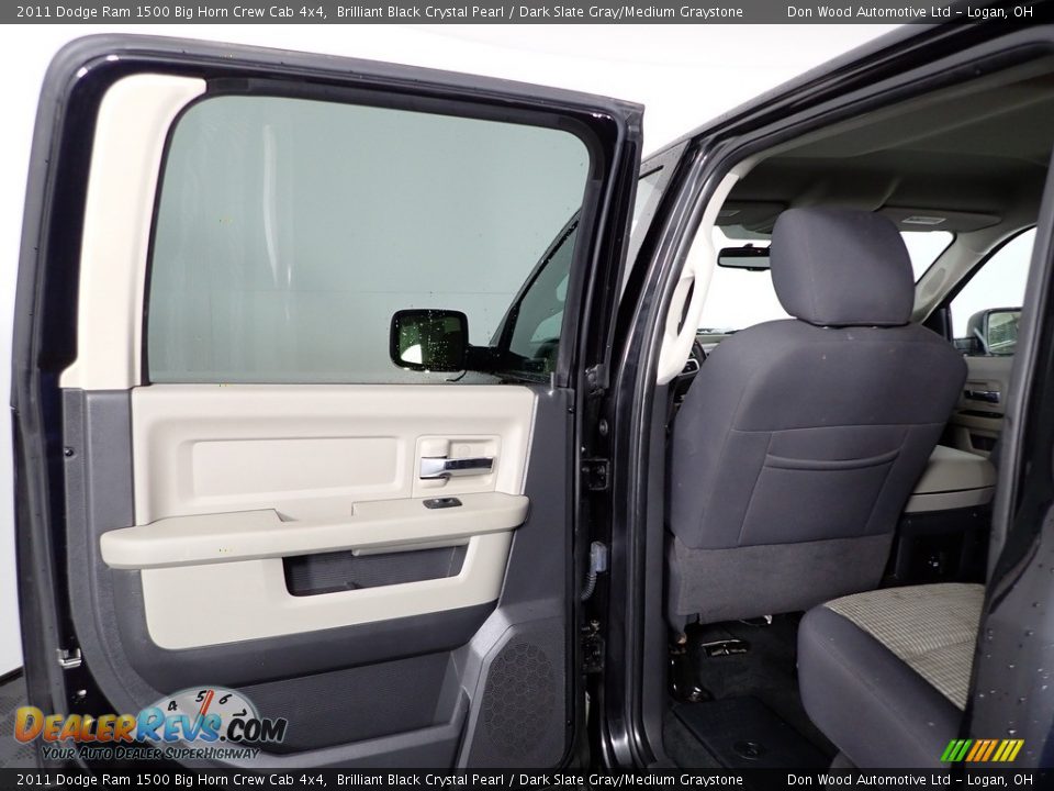 2011 Dodge Ram 1500 Big Horn Crew Cab 4x4 Brilliant Black Crystal Pearl / Dark Slate Gray/Medium Graystone Photo #21