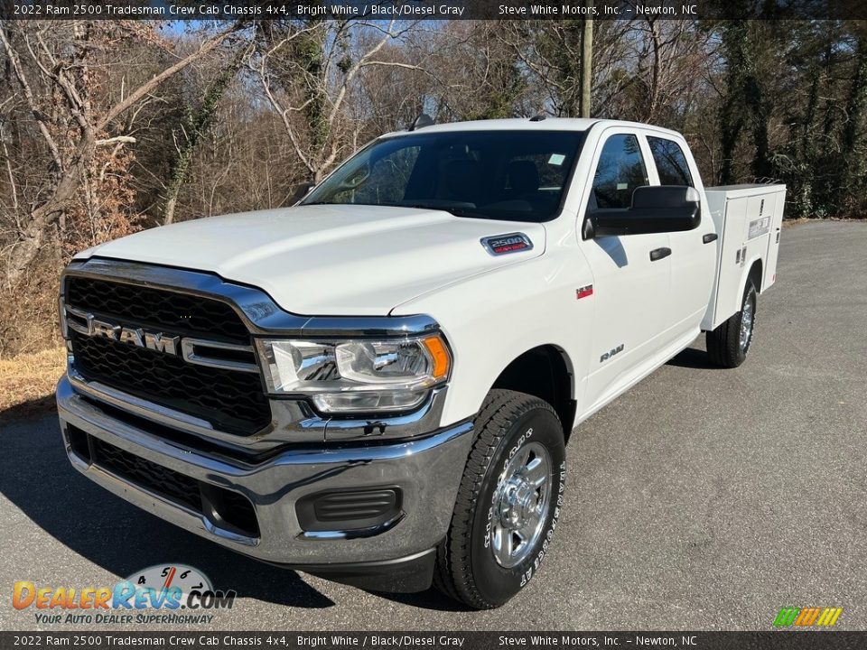 2022 Ram 2500 Tradesman Crew Cab Chassis 4x4 Bright White / Black/Diesel Gray Photo #2