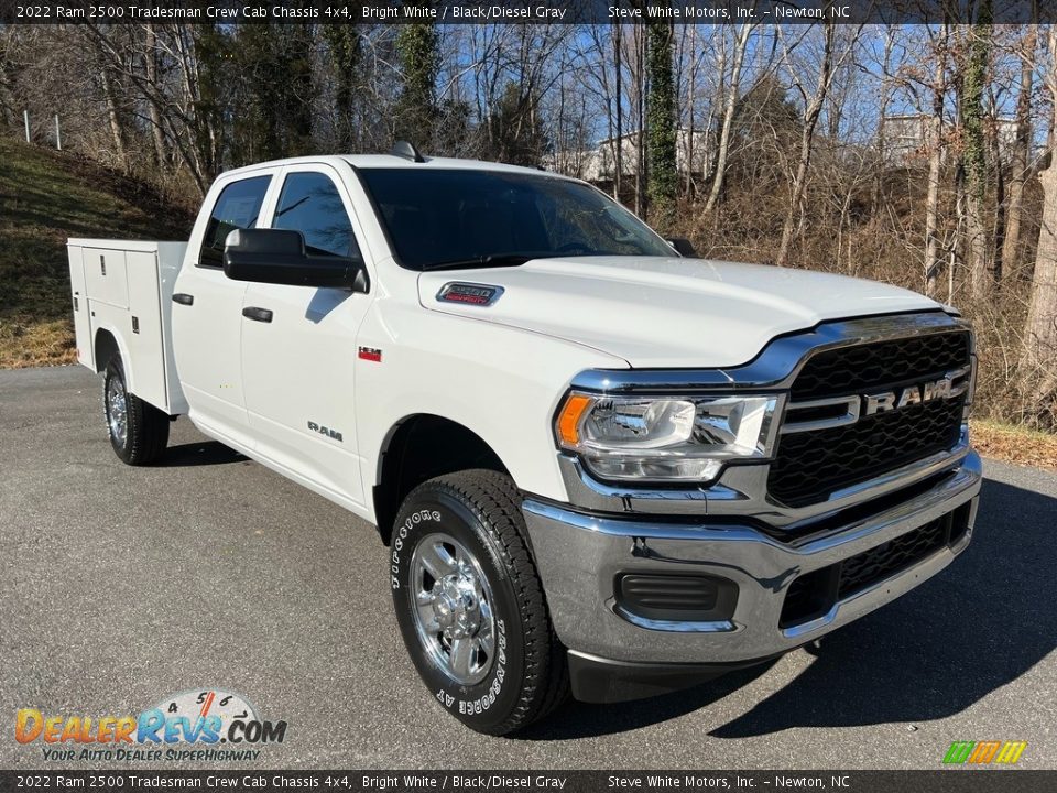 2022 Ram 2500 Tradesman Crew Cab Chassis 4x4 Bright White / Black/Diesel Gray Photo #4