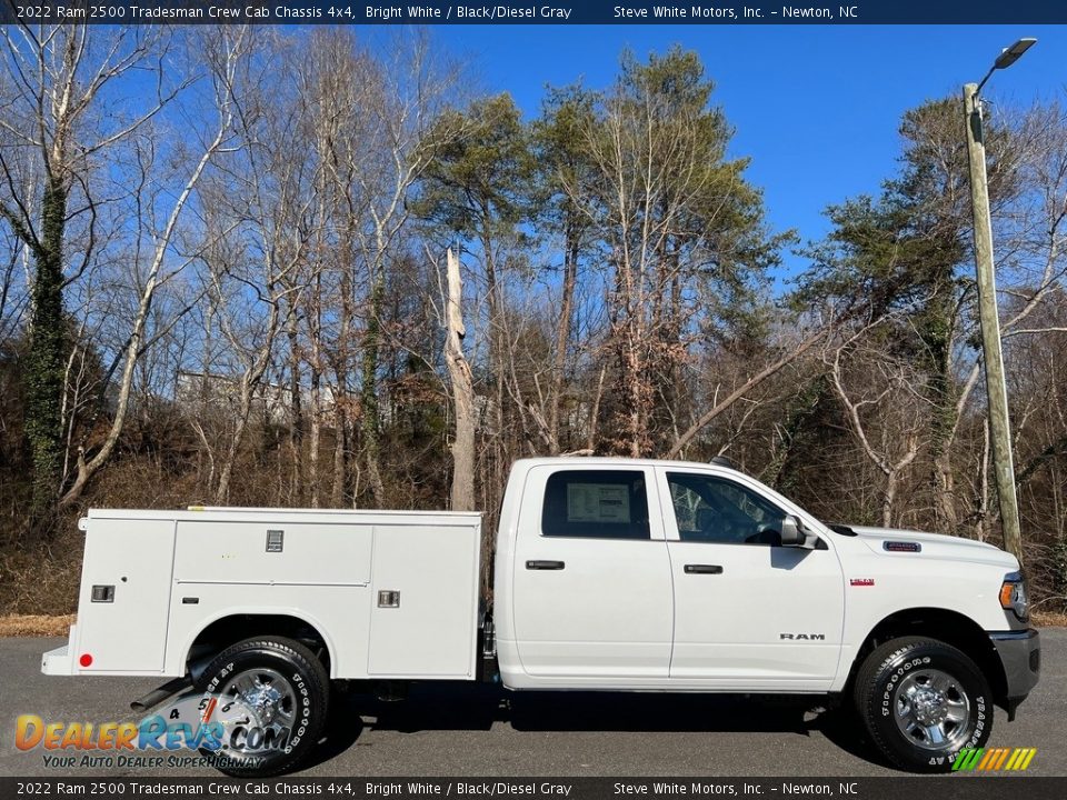 2022 Ram 2500 Tradesman Crew Cab Chassis 4x4 Bright White / Black/Diesel Gray Photo #5