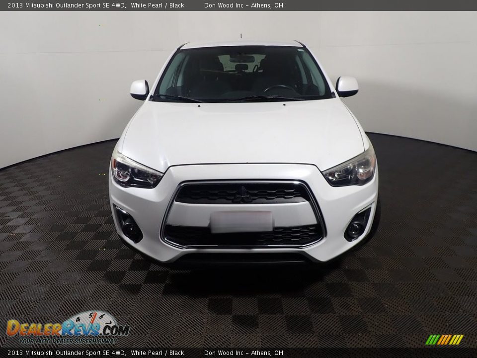 2013 Mitsubishi Outlander Sport SE 4WD White Pearl / Black Photo #5