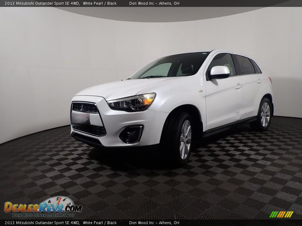 2013 Mitsubishi Outlander Sport SE 4WD White Pearl / Black Photo #8