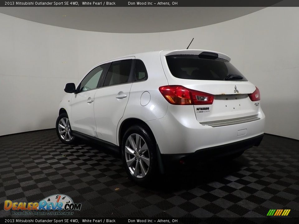 2013 Mitsubishi Outlander Sport SE 4WD White Pearl / Black Photo #11