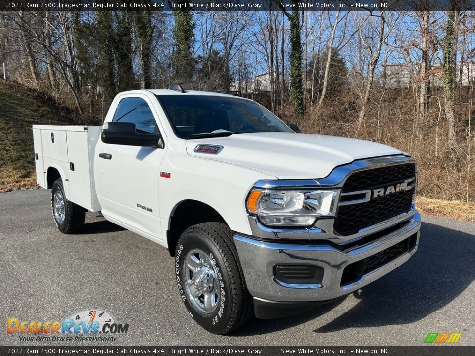 2022 Ram 2500 Tradesman Regular Cab Chassis 4x4 Bright White / Black/Diesel Gray Photo #4