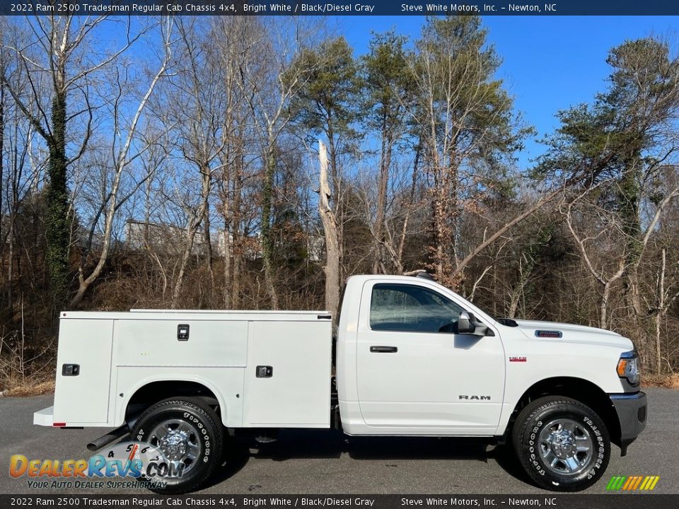 2022 Ram 2500 Tradesman Regular Cab Chassis 4x4 Bright White / Black/Diesel Gray Photo #5