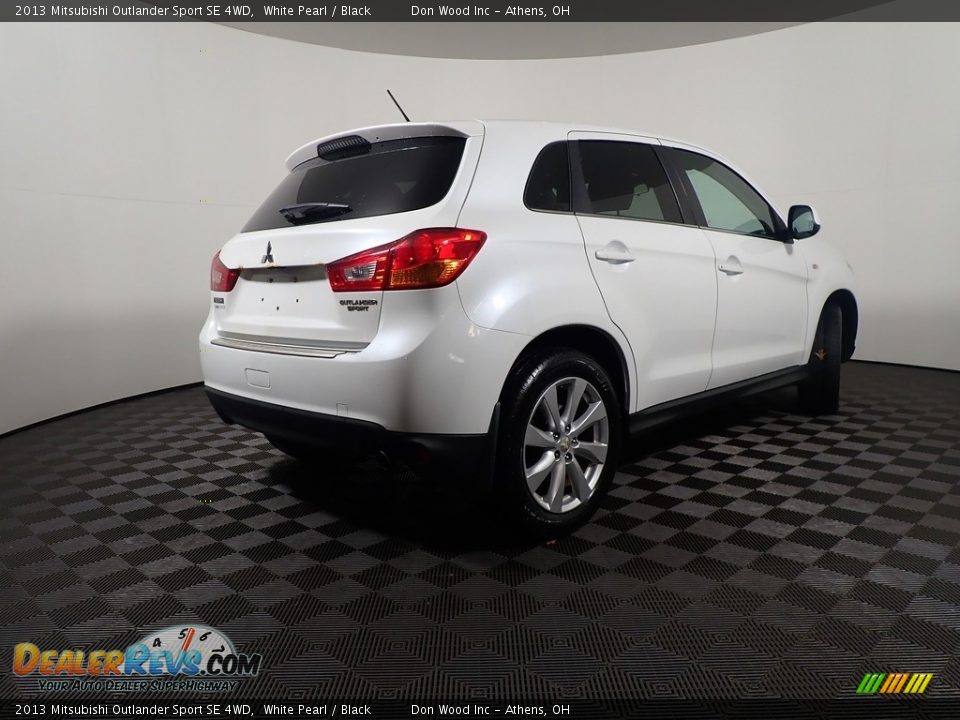 2013 Mitsubishi Outlander Sport SE 4WD White Pearl / Black Photo #16