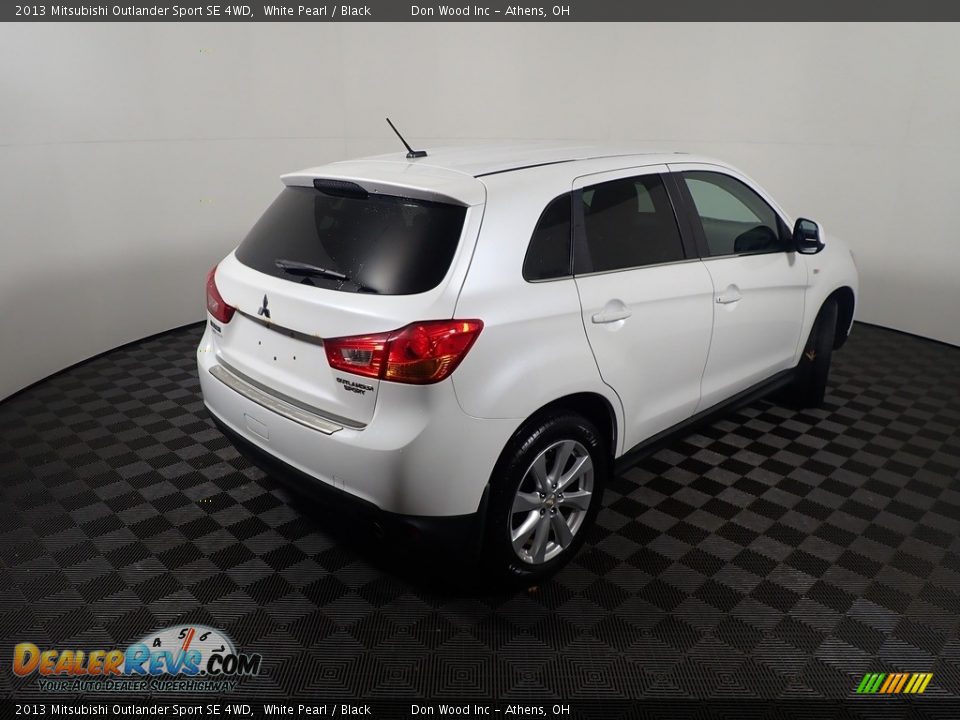 2013 Mitsubishi Outlander Sport SE 4WD White Pearl / Black Photo #17