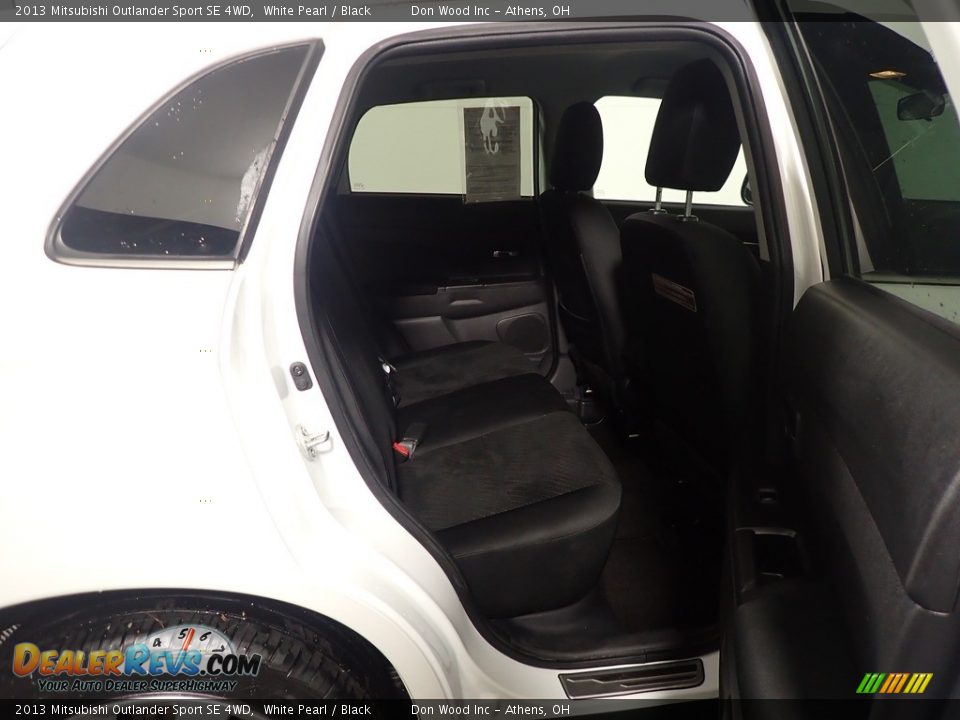 2013 Mitsubishi Outlander Sport SE 4WD White Pearl / Black Photo #36