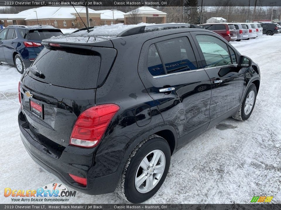 2019 Chevrolet Trax LT Mosaic Black Metallic / Jet Black Photo #4