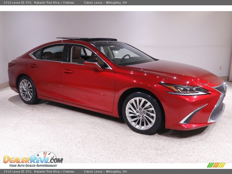 Front 3/4 View of 2019 Lexus ES 350 Photo #1