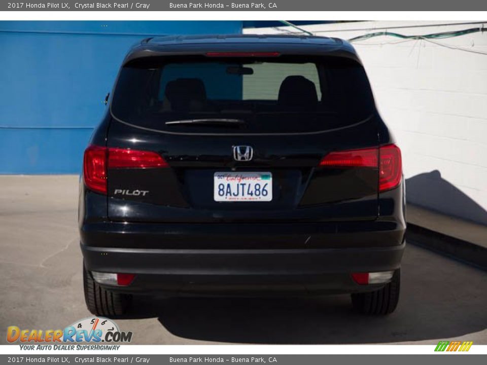 2017 Honda Pilot LX Crystal Black Pearl / Gray Photo #9